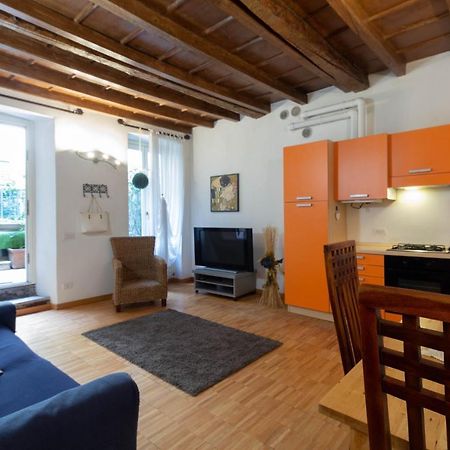 La Piccola Corte Al 24 - Affitti Brevi Italia Lecco Dış mekan fotoğraf